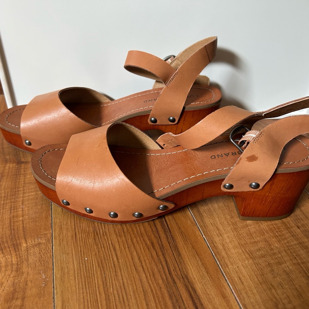 Lucky Brand Tan Leather Mules with Wooden Sole